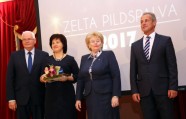 Rīgā pasniegtas "Zelta pildspalvas" un "Zelta stipendijas" - 15