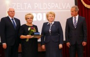 Rīgā pasniegtas "Zelta pildspalvas" un "Zelta stipendijas" - 18