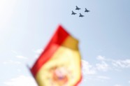 Spānijas militārās parādes laikā avarē Eurofighter - 18