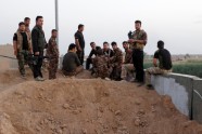 Kurdu un Irākas spēku pozīcijas uz dienvidiem no Kirkūkas - 11