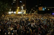 Kataloņi protestē pret separātistu līderu apcietināšanu - 5