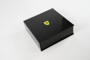 'Ferrari' grāmata par 150 tūkstošiem eiro