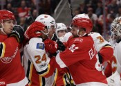 Hokejs, NHL: Red Wings un Flames kautiņš - 2