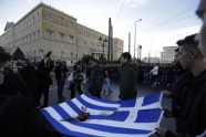Sacelšanās gadadienā Atēnās protestētāji dodas gājienā uz ASV vēstniecību - 7