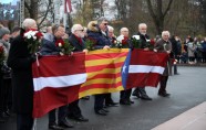 Ziedu nolikšanas ceremonija Latvijas proklamēšanas 99.gadadienā pie Brīvības pieminekļa - 27