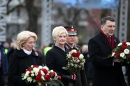 Ziedu nolikšanas ceremonija Latvijas proklamēšanas 99.gadadienā pie Brīvības pieminekļa - 3