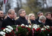 Ziedu nolikšanas ceremonija Latvijas proklamēšanas 99.gadadienā pie Brīvības pieminekļa - 8