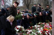Ziedu nolikšanas ceremonija Latvijas proklamēšanas 99.gadadienā pie Brīvības pieminekļa - 10