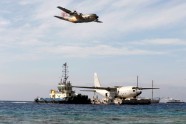 Jordānieši jūrā nogremdē lidmašīnas karkasu - 7