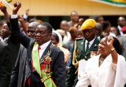 Zimbabves prezidents Mnangagva nodod svinīgo zvērestu