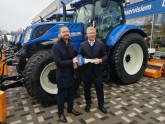 VAS LAU iegādājies 10 jaunus traktorus - 11
