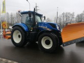 VAS LAU iegādājies 10 jaunus traktorus - 13