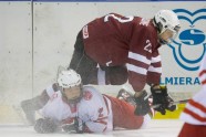 Latvijas sieviešu hokeja izlase pēcspēles metienos pieveic Polijas komandu - 3