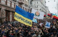 Saakašvili atbalstītāji mēģina ieņemt Kijevas Oktobra pili - 8
