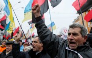 Saakašvili atbalstītāji mēģina ieņemt Kijevas Oktobra pili - 12