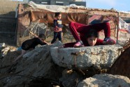Lokanā palestīniešu meitenīte - 18