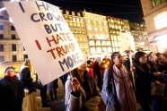 Ženēv;ā notiek protesti pret Trampa dalību Davosas forumā - 2