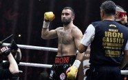 Krievijas bokseris Murats Gasijevs Sočos uzvar kubieti Junieru Dortikosu