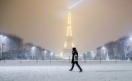 Sniegotā Parīze