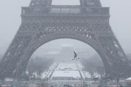 Sniegotā Parīze - 10