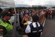 Venecuēlieši un Kolumbijas robežsargi - 6