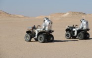Zinātnieki Omānā pēta Marsa kolonizēšanas iespējas - 16