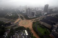 Pasaulē straujāk grimstošā pilsēta Džakarta - 2