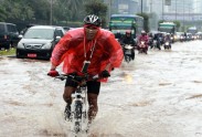 Pasaulē straujāk grimstošā pilsēta Džakarta - 4
