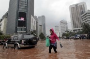 Pasaulē straujāk grimstošā pilsēta Džakarta - 10