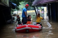 Pasaulē straujāk grimstošā pilsēta Džakarta - 17
