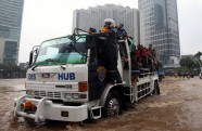 Pasaulē straujāk grimstošā pilsēta Džakarta - 20