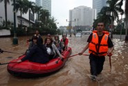 Pasaulē straujāk grimstošā pilsēta Džakarta - 22