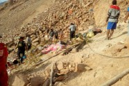 Peru no ceļa 'noiet' autobuss; vismaz 36 bojā gājušie - 4