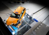 223507_New Volvo V60 crash test still