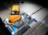223509_New Volvo V60 crash test still