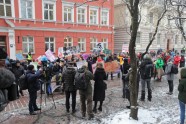 Solidaritātes gājienā par sieviešu tiesībām Latvijā dodas vairāk nekā simts cilvēku - 26