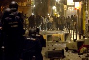 Imigranti Madridē sarīko ugunīgu grautiņu - 19
