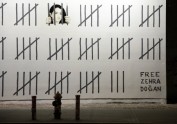 Banksija protests pret turku mākslinieces arestu - 4