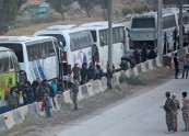 Sīrijas nemiernieki sāk evakuēties - 10