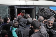 Sīrijas nemiernieki sāk evakuēties - 17