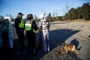 RPP reidā Rīgā pārbauda 200 suņus - 15