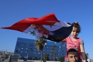 Damaskā protestē pret ASV un tās sabiedroto raķešu triecienu - 6