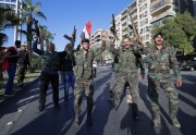 Damaskā protestē pret ASV un tās sabiedroto raķešu triecienu - 8