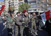 Damaskā protestē pret ASV un tās sabiedroto raķešu triecienu - 9