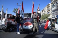 Damaskā protestē pret ASV un tās sabiedroto raķešu triecienu - 10