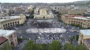 Armēnijā turpinās protesti pret Sargsjana ievēlēšanu premjera amatā - 1