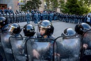 Armēnijā septīto turpinās protesti pret Sargsjanu - 2