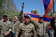 Armēnijā turpinās protesti  - 6