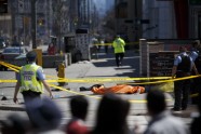 Sadursmē uz ielas Toronto bojā gājuši vismaz 10 gājēji - 5