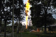 Naftas urbuma degšana Indonēzijā  - 3